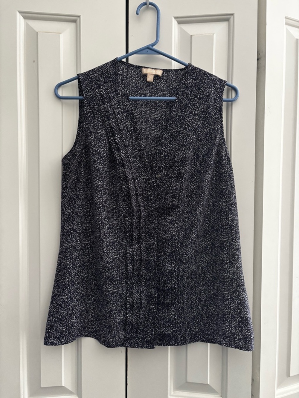 Banana Republic Navy Speckled V-Neck Sleeveless Top